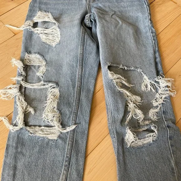 Topshop Bleach Super Rip Mom Tapered Jeans | Size W 26 30 - Picture 2 of 7